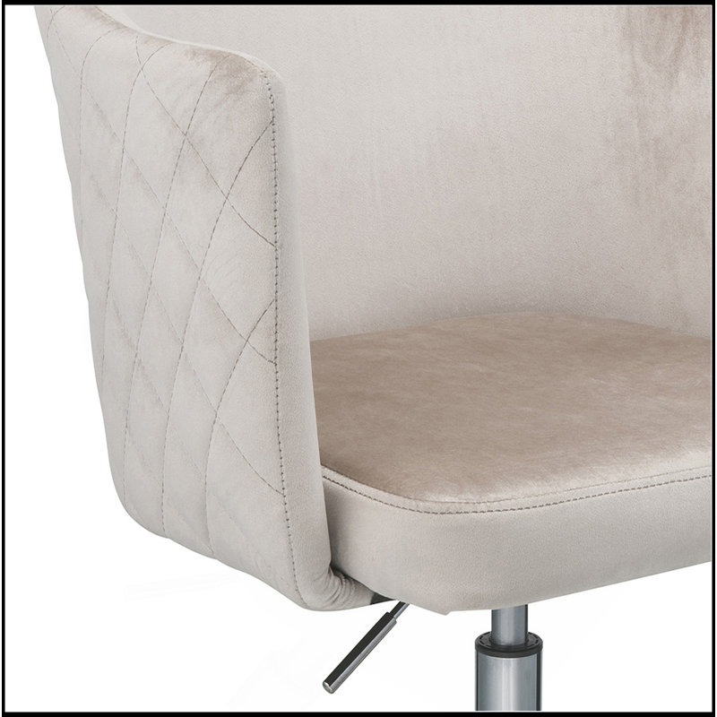 Comfortable And Stylish Swivel Office Chair For Efficient Workspace