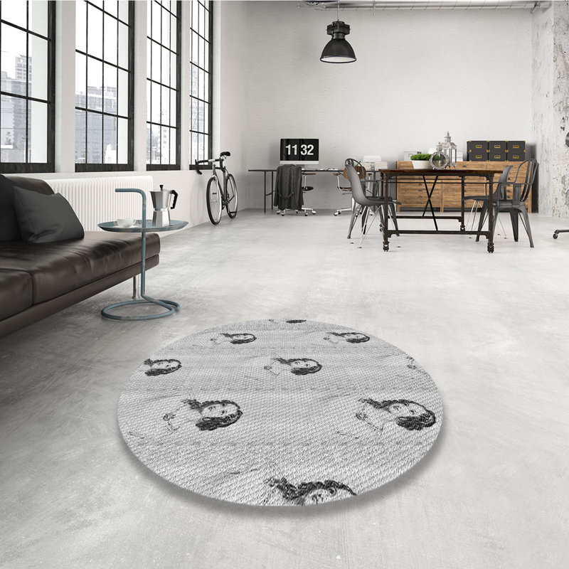 Striped Indoor Rug, Round 7'