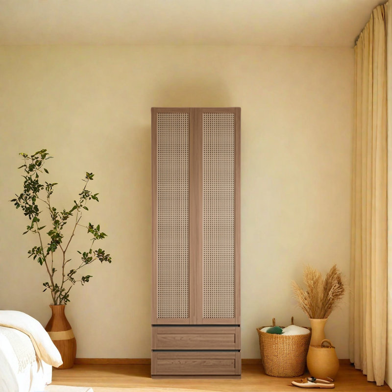 Une garde-robe simple de couleur unie en rotin
