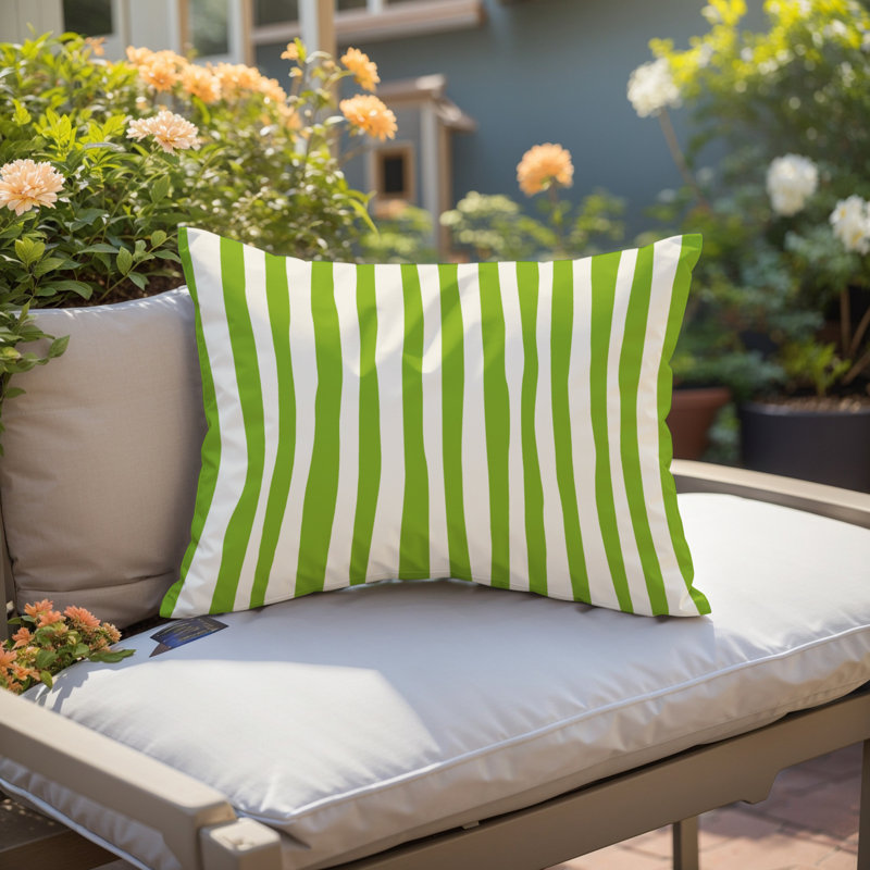 Coussin décoratif réversible Malone, H 14 po x l 20 po, Chartreuse / blanc cassé
