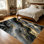Tapis à motif abstrait en marbre fluide or noir 1pc pour le salon, doux et confortable, convient à toutes les saisons, facile à entretenir, tapis de sol intérieur lavable à la machine, sous la table de ferme convenant à la cuisine, salle à manger, chambre à coucher, entrée, couloir,