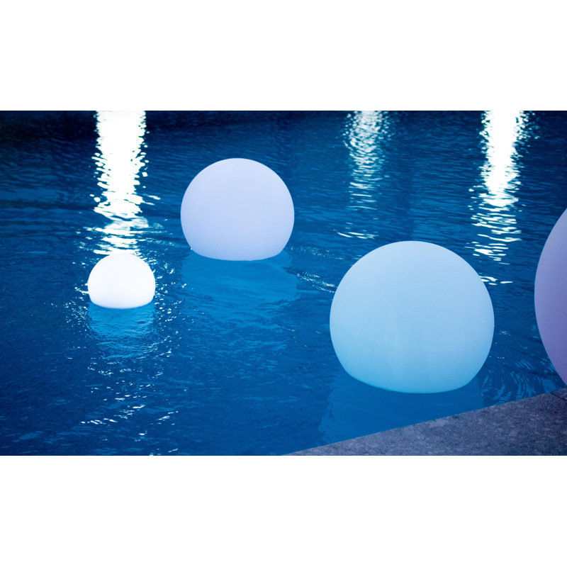 Lumière DEL flottante 8 po à énergie solaire rechargeable USB