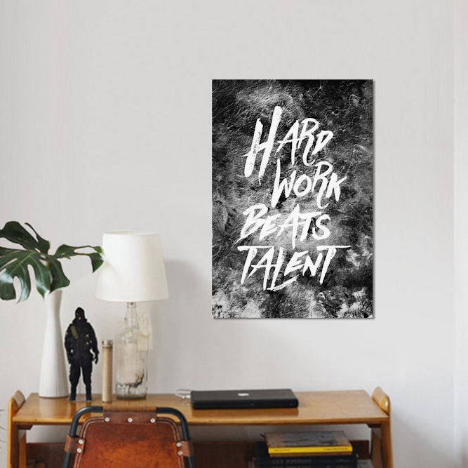 « hard worke talent », art textuel sur toile tendue, H 26 po x l 18 po x P 1,5 po, Toile avec cadre noir, Pas de tapis