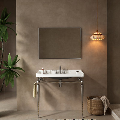 Lavabo de console de salle de bain mural avec trous de robinet pré-percés, pieds de support autoportants et barre à serviettes, idéal pour la rénovation de salle de bain et l’optimisation de l’espace.