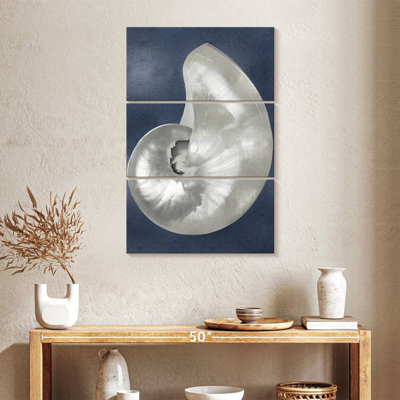 Aletra Silver Shell On Indigo Blue I