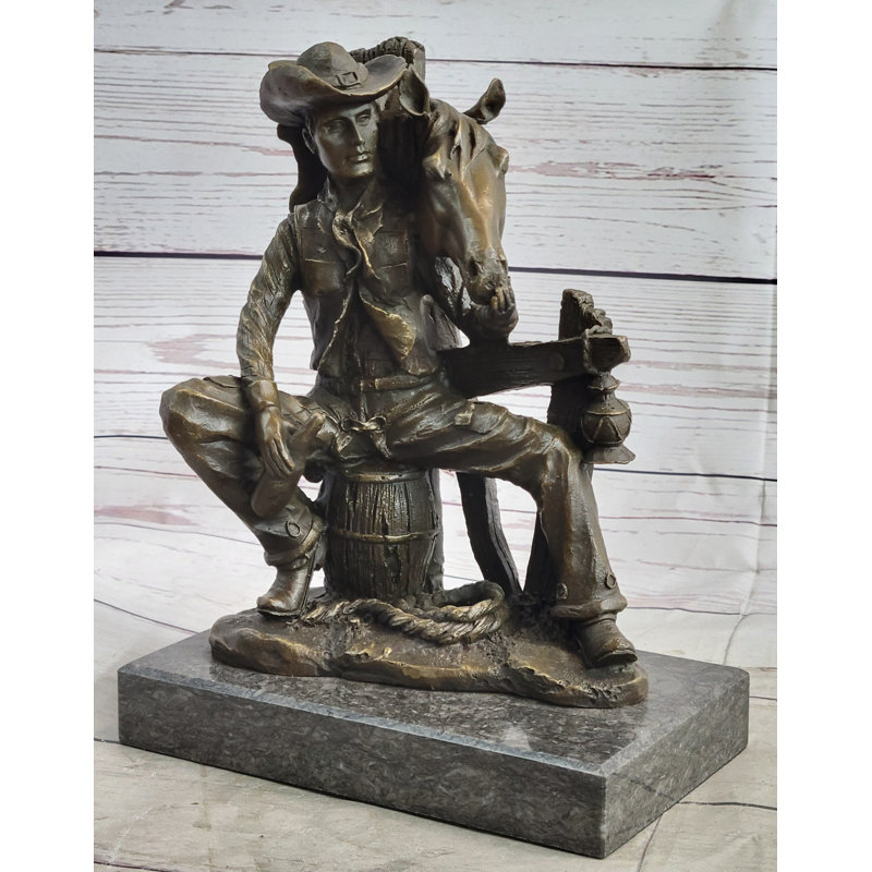 Figurines et sculptures Trendarius