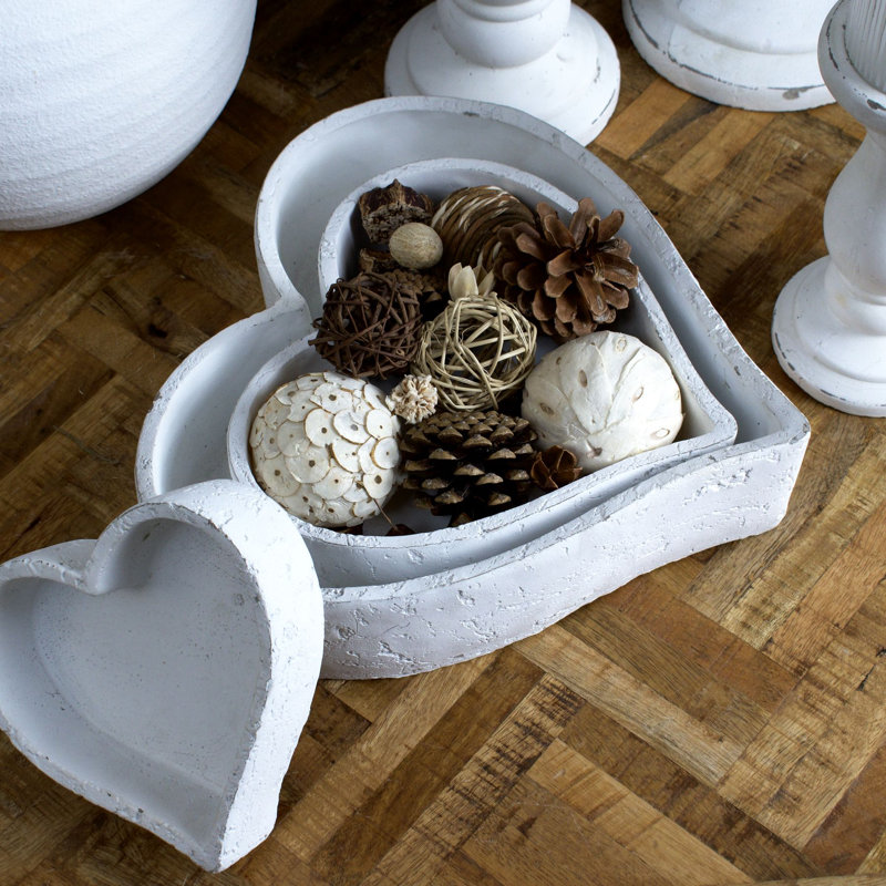 Quidnet Ceramic / Porcelain Ornament Accessory, 5cm H x 31cm W x 31cm D, White