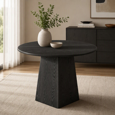 Table de salle à manger ronde de style campagnard de 80 cm (31,5 po) pour 2 à 4 personnes, avec piètement carré et finition brun chaud, idéale pour les studios.