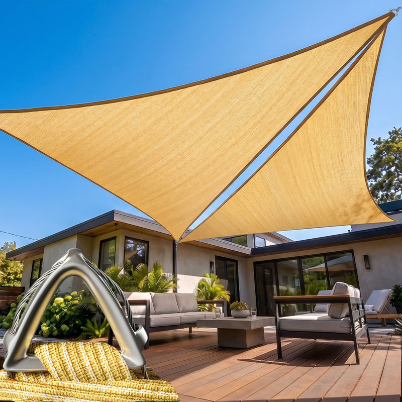 Voile d'ombrage Royal Shade Triangle Pro avec treuil d'installation, 22 pi x 22 pi x 22 pi