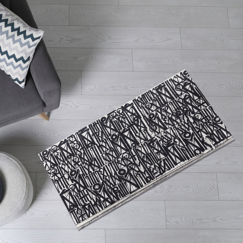 Exquisite Soft Pile Rug with Intricate Geometric Design for an Elegant Touch to Any Room Decor, Rectangle 3'11" x 5'11"