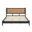 Structure de lit plateforme très grand avec tête de lit en rotin, lit en osier avec support en lattes de bois, style bord de mer bohème, aucun sommier tapissier requis-133665252-133665249