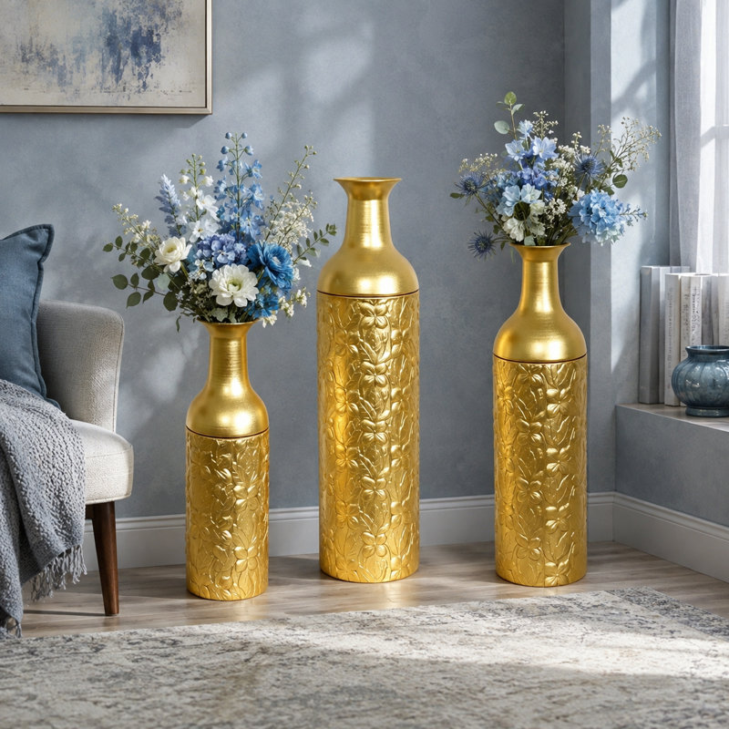 Ensemble de 3 vases de sol gigognes en métal, de hauts vases décoratifs dorés en relief pour le salon et l'entrée