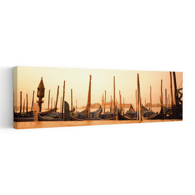 Gondoles amarrées dans un port, San Marco Giardinetti, Venise, Italie, art abstrait contemporain, art mural paysage