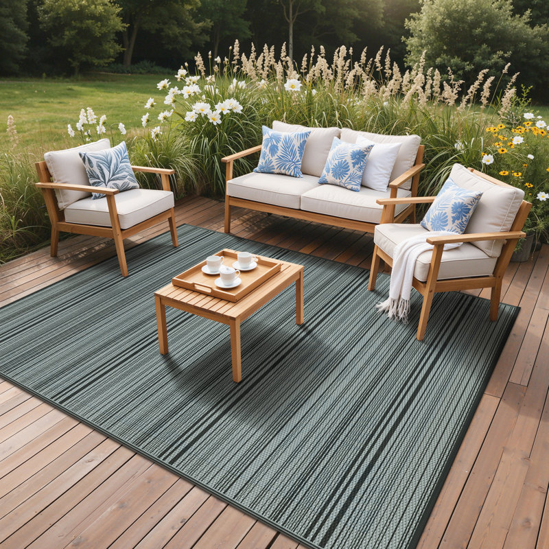Tapis d'extérieur à rayures Shimeek, tapis d'extérieur en plastique imperméable, noir et gris, rectangulaire 8 pi x 10 pi