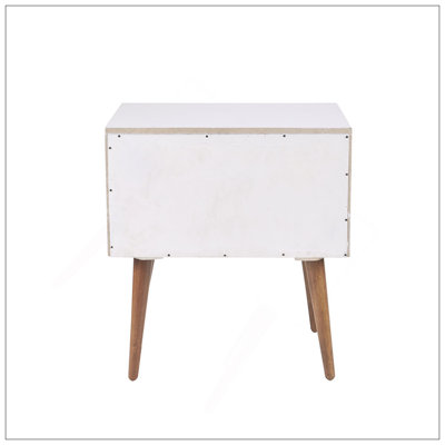 Table de chevet spacieuse avec ports de charge USB, parfaite pour organiser et garder vos appareils sous tension