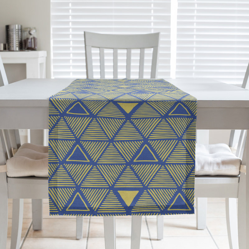 Chemin de table à triangles dessinés à la main Classic, 16 po x 72 po, Bleu foncé / Jaune