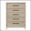 Commode 1 pièce de style transitionnel avec poignées en métal, pieds en angle, tiroirs à queue d'aronde anglaise et glissières à roulement à billes au fini chêne