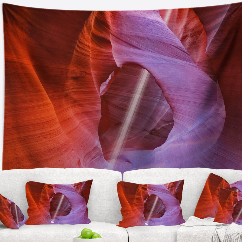 Tapisserie paysage rouge et orange, H 32 po x l 39 po