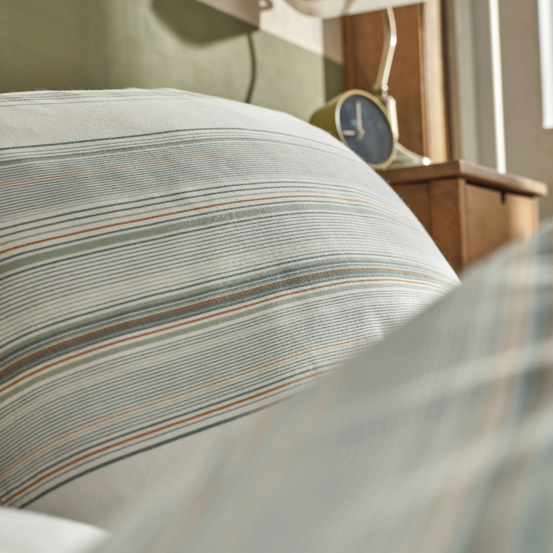 Ensemble de housse de couette en mélange de coton sauge / crème Foelke 4 pièces