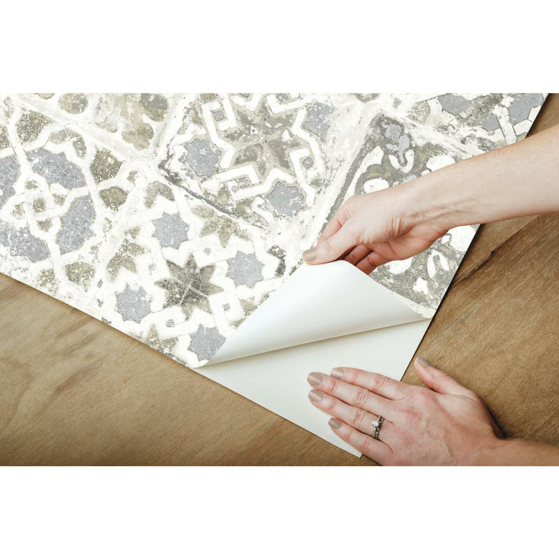 Rouleau de papier peint adhésif L 20 pi x l 27 po Encaustic Tile, Gris