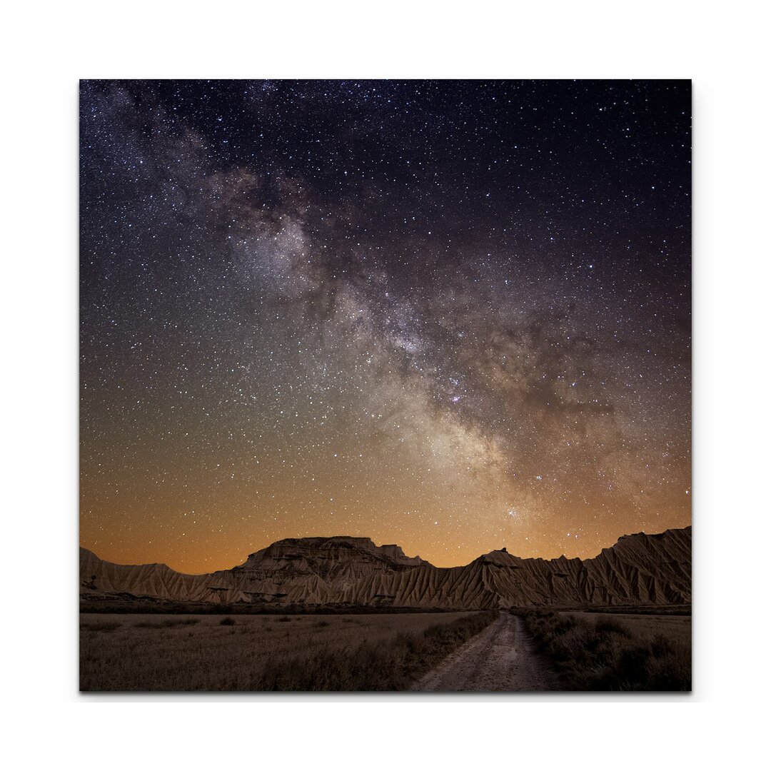 Leinwandbild Milchstraße über der Wüste von Bardenas - Spanien