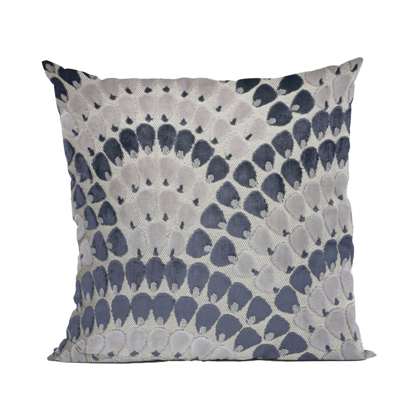 Coussin Plutus Sea Whisper, H 16 po x l 16 po, Bleu marine / taupe abstrait, Carrée