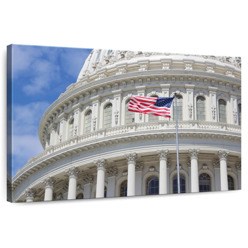 Lilie Capitol Building Flag, 20" H x 30" W