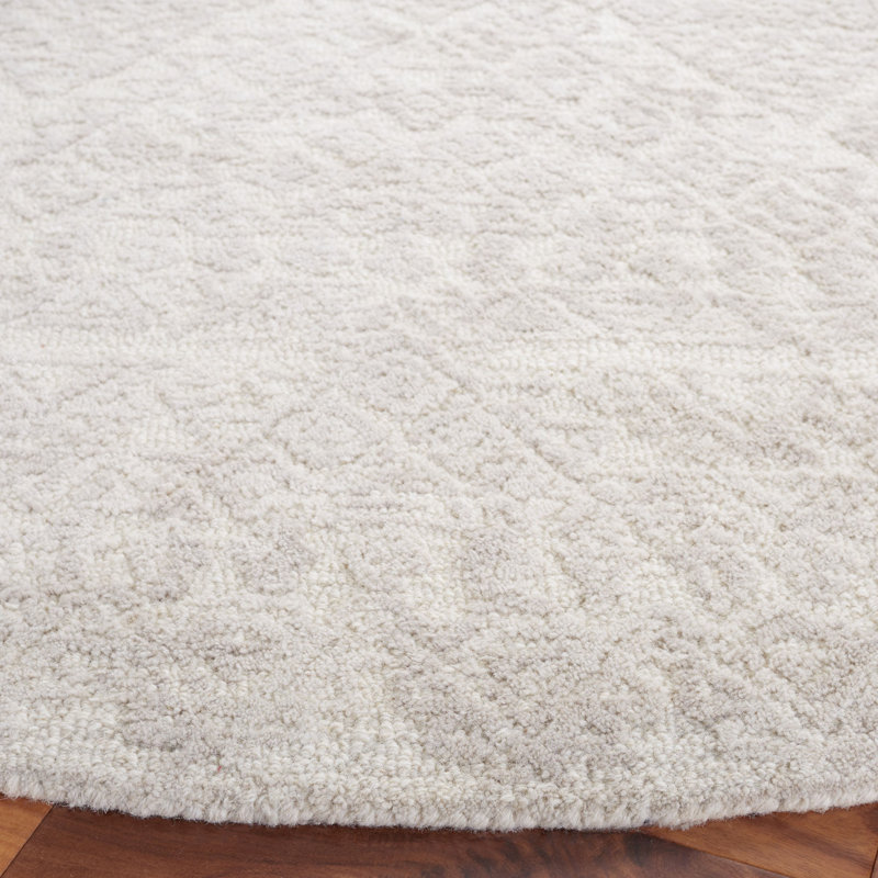 Bellwether Hand Tufted Wool/Cotton Oriental Rug in Beige/Gray, Round 6'