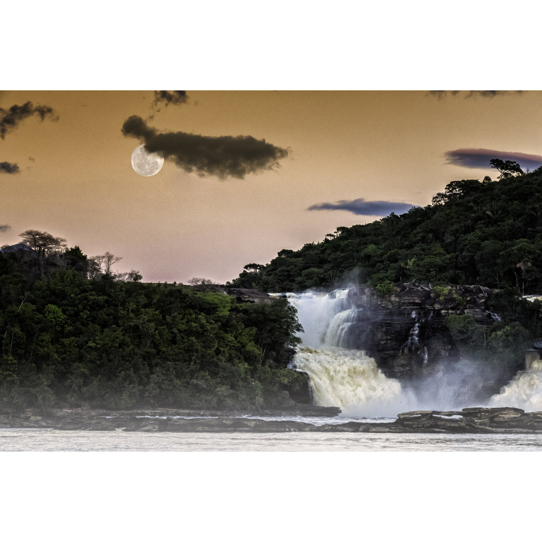 Mondaufgang im Canaima National Park von Apomares - Drucken