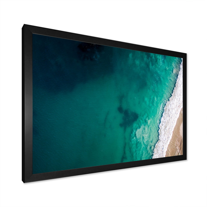 Vue aérienne de Ocean Beach III - reproduction sur toile, Cadre d'angle fermé noir, H 8 po x l 12 po x P 1 po