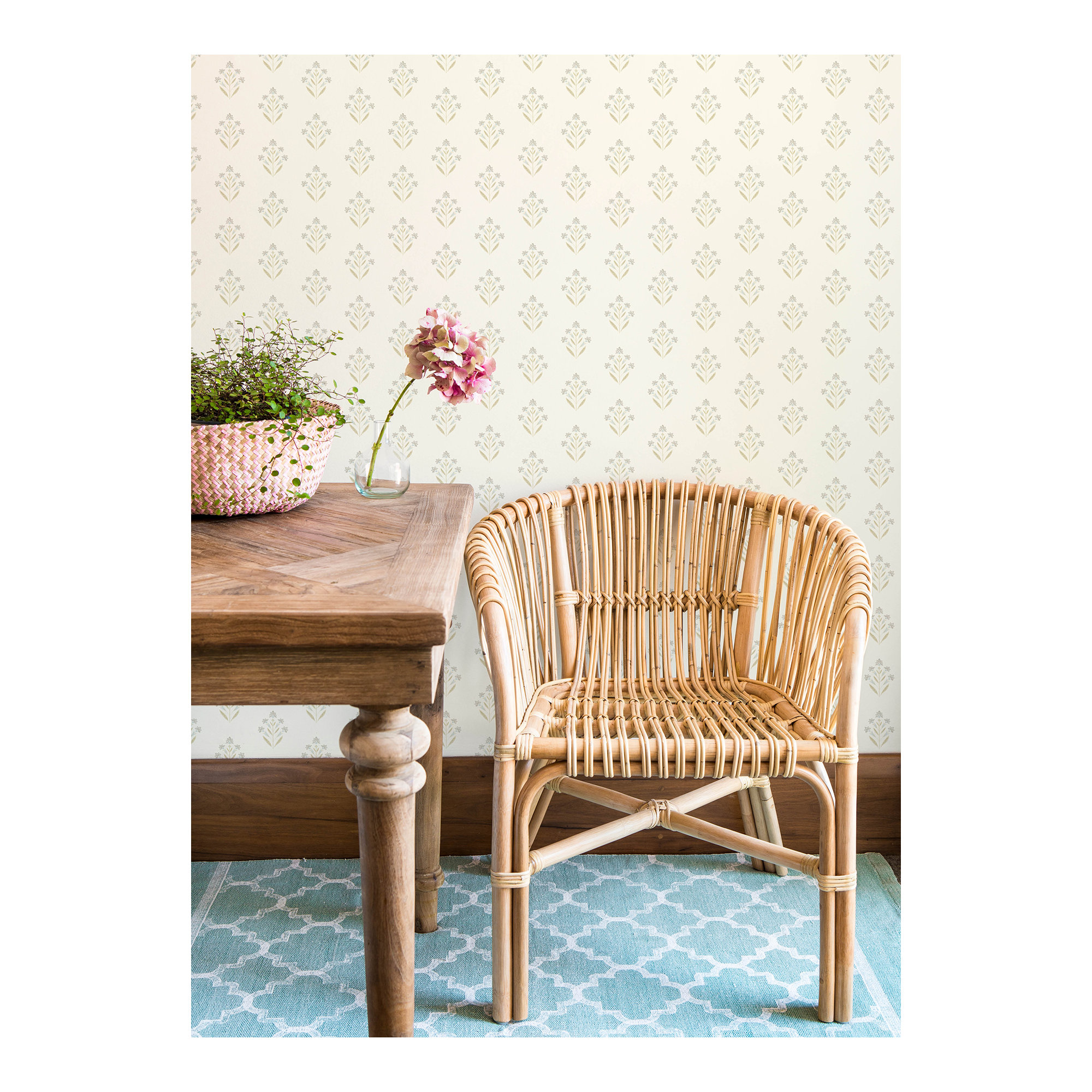 Tenny Prepasted Floral Wallpaper, Yellow