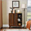 Armoire d'appoint en panneau de fibres à densité moyenne durable avec une superbe peinture, parfaite pour le rangement et rehaussant la décoration intérieure.