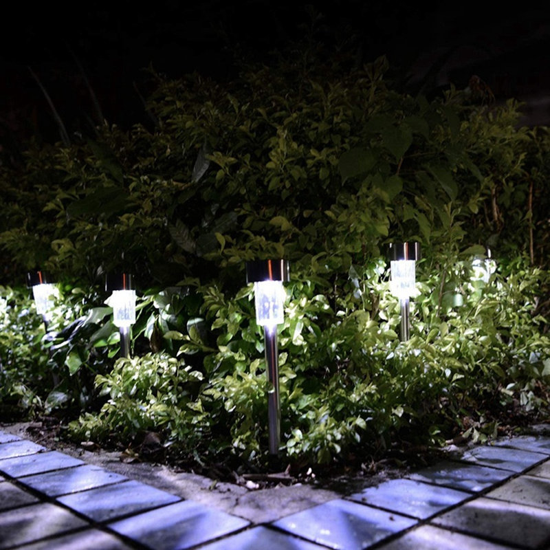 Ensemble de lumières de sentier intégrées à énergie solaire noires à basse tension DEL