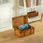  Coffre à trésor en bois de style antique Farmhouse avec sangles en cuir et coffre de rangement décoratif à loquet avant pour bijoux ou lettres, décor rustique pour la maison ou le bureau, petit