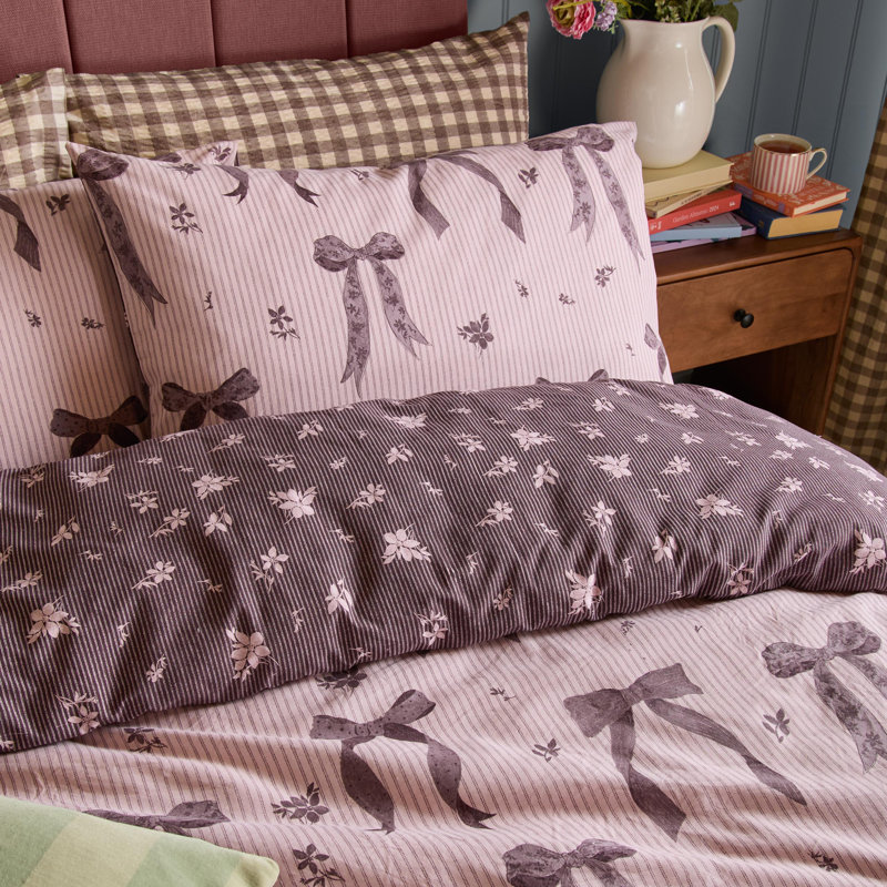 Belle Stripe Striped Duvet Cover Set, King Duvet Cover Set + 2 Pillowcases, Pink/Purple Striped