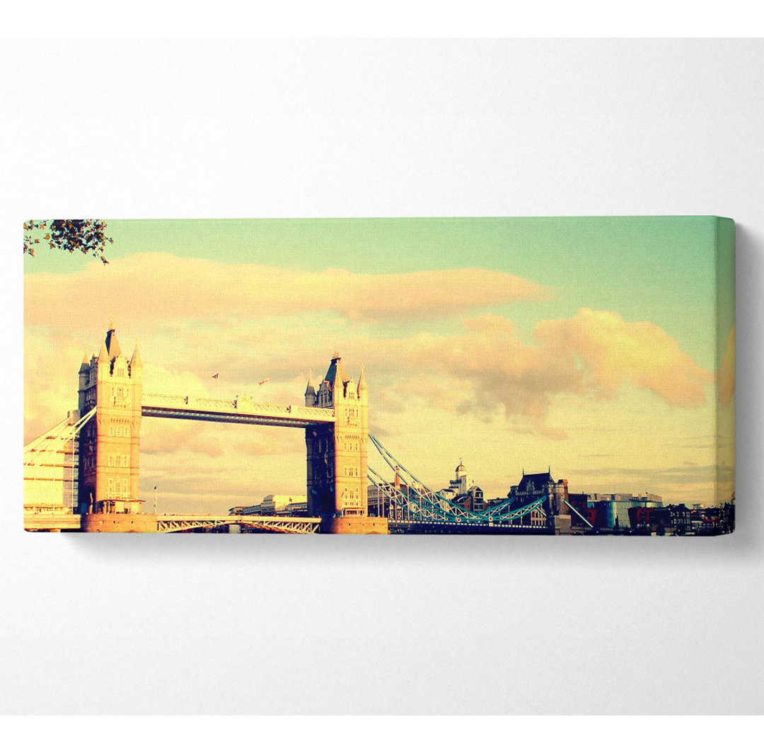 London Tower Bridge Retro - Kunstdrucke auf Leinwand