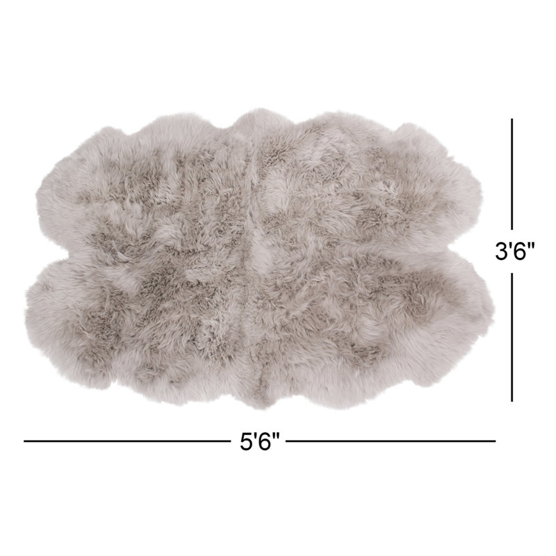 Tapis gris en peau de mouton Kowal, Nouveauté 3 pi 6 po x 5 pi 6 po