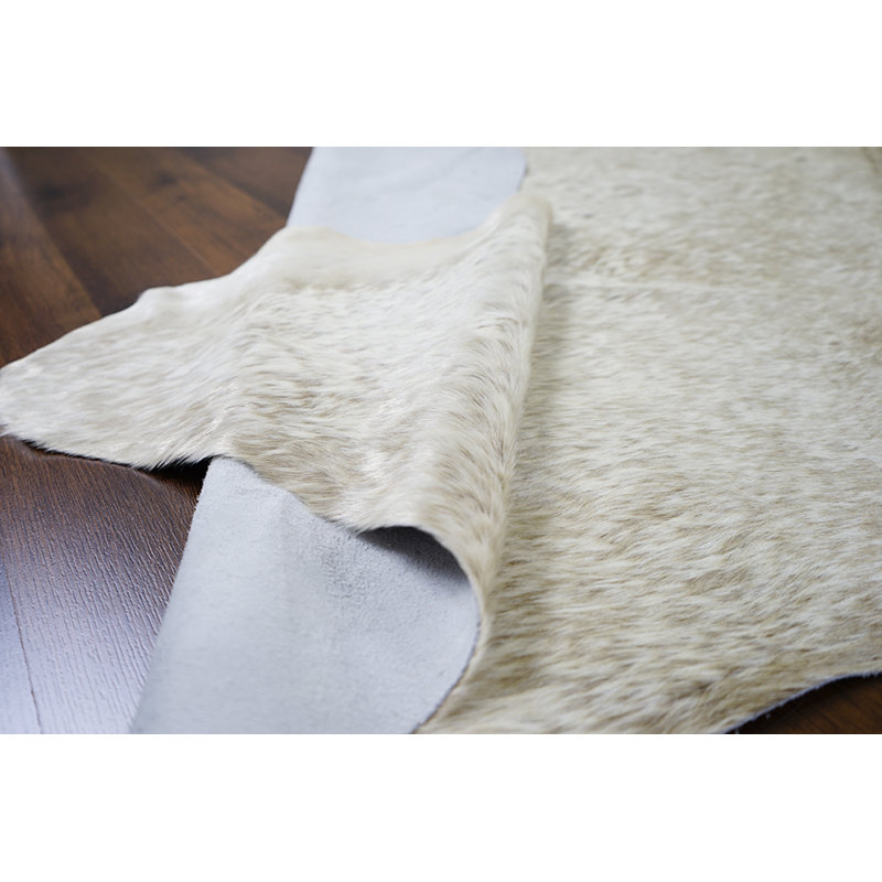 Tapis argenté, 6 pi x 8 pi