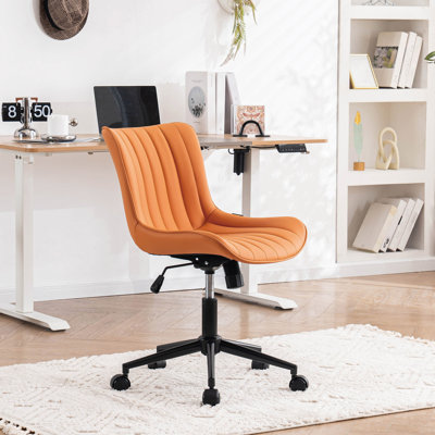 Chaise de bureau pivotante en cuir véritable avec roulettes Brionni