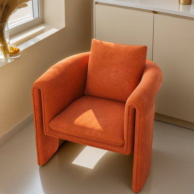 Fauteuil de loisir simple et confortable.