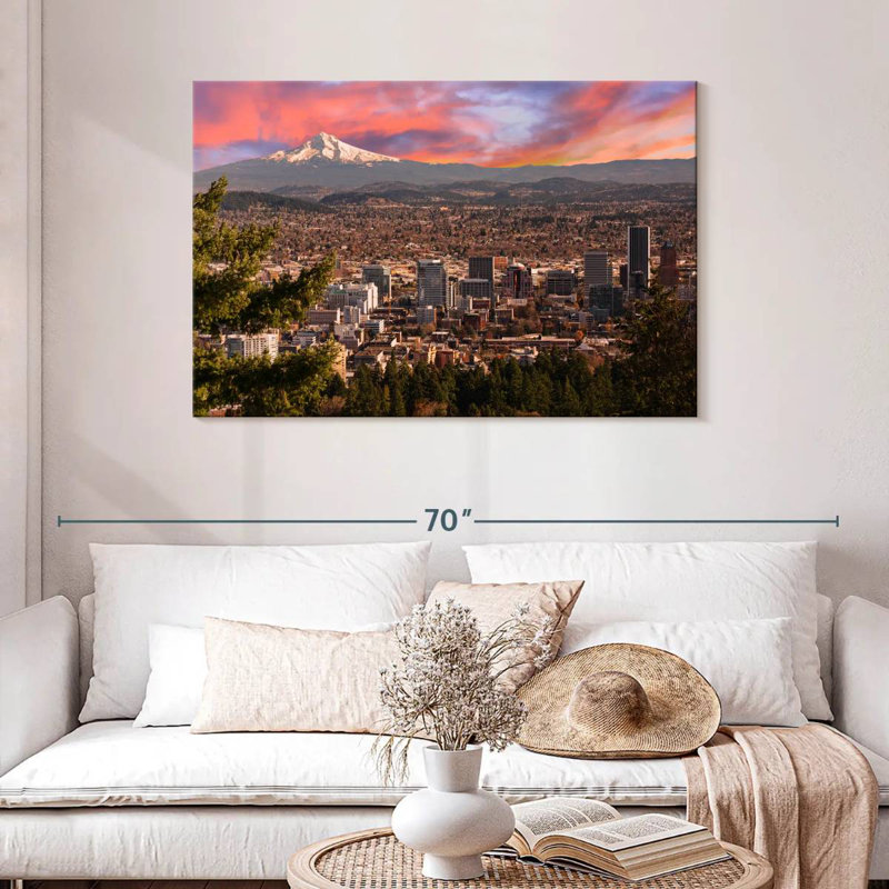 Ravi Portland, 30" H x 45" W