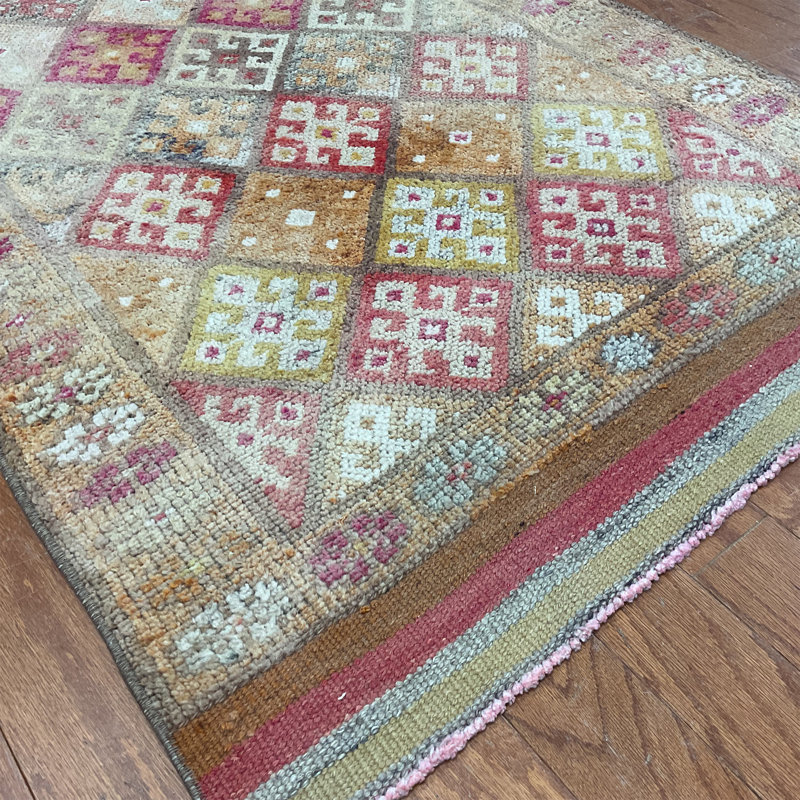 Bungalow Rose Handmade Turkish Oushak Wool Runner