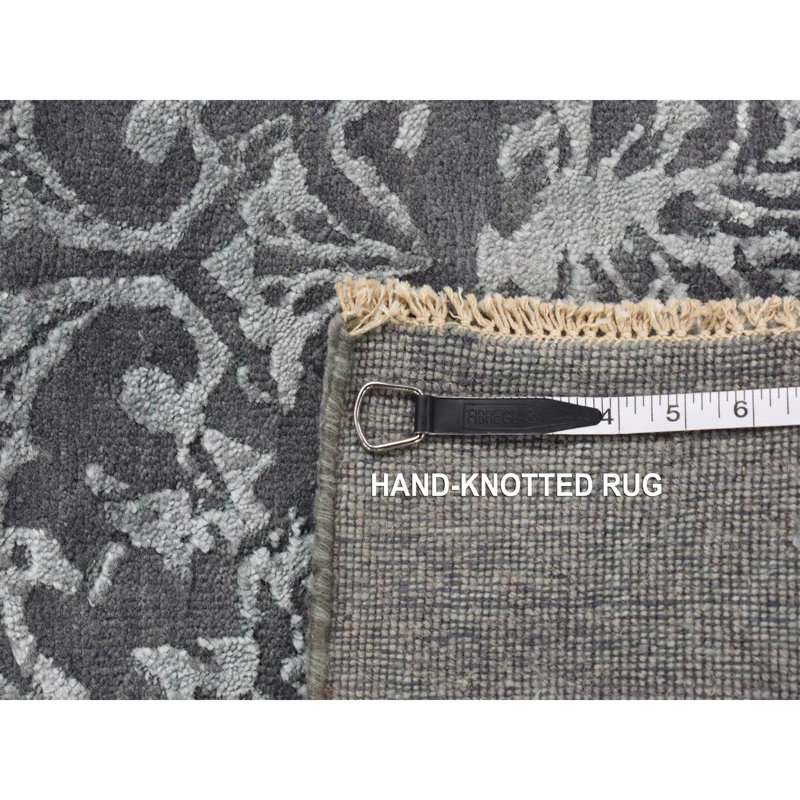 Tapis unique 2 pi 9 po x 6 pi 9 po Carlacia Gris