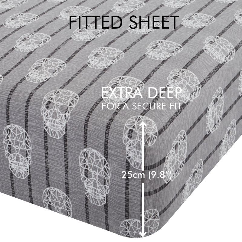 Skulls Easy Care Fitted Sheet, Double (4'6)