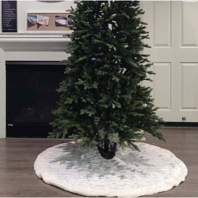 Faux Fur Tree Skirt