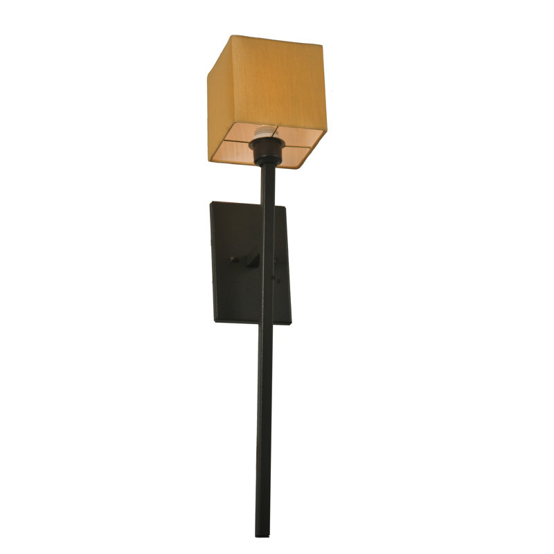 Kesara 1 - Light Wallchiere