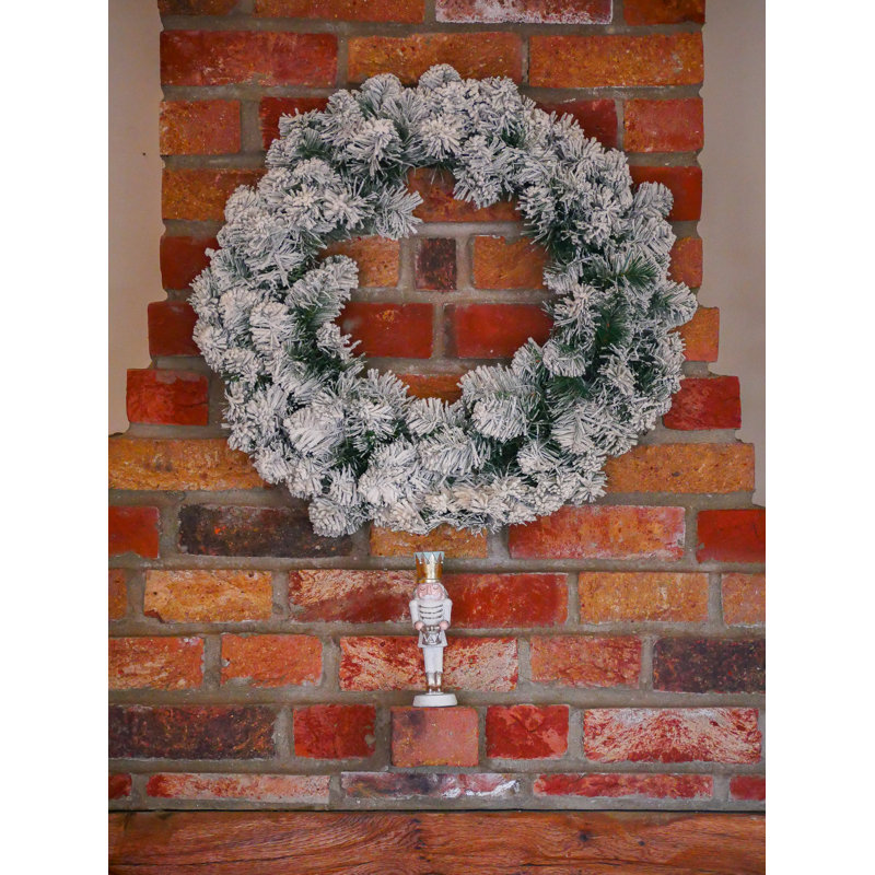 Decorative Collection 24" Snowy Wreath