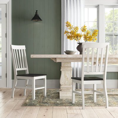 Chaise d'appoint à dossier en lattes de bois massif Jolin en gris et blanc