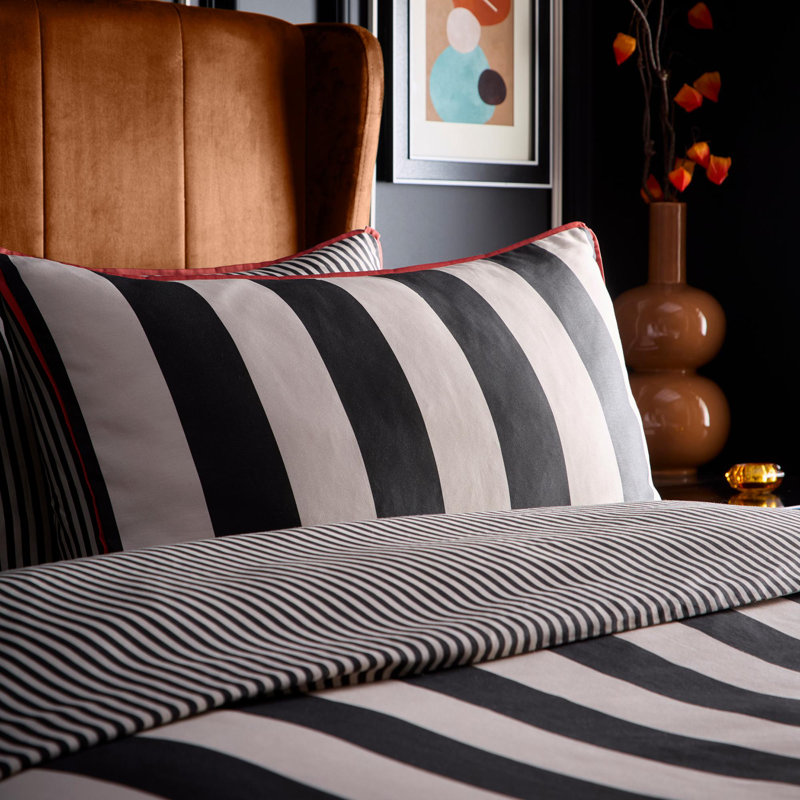 Laurence Llewelyn-Bowen Festivo Circus Stripe Duvet Cover Set Black, Double Duvet Cover Set + 2 Pillowcases