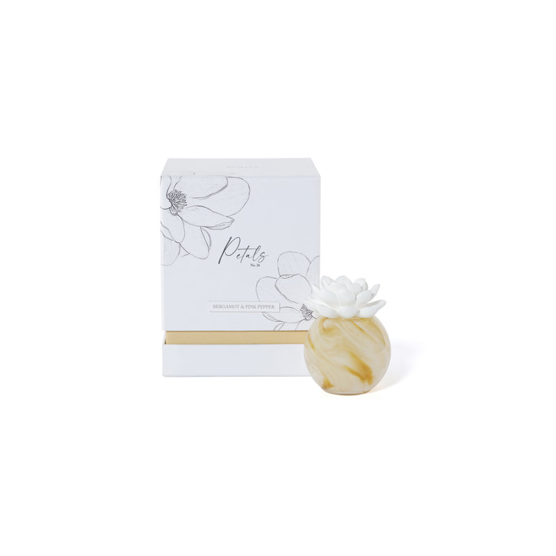 Diffuseur d'huile parfumée en porcelaine Petals, 1,69 oz, Bergamote et poivre rose